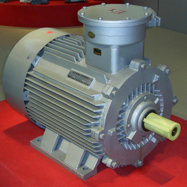 YVFE3-315L2-4防爆电机45°角实拍